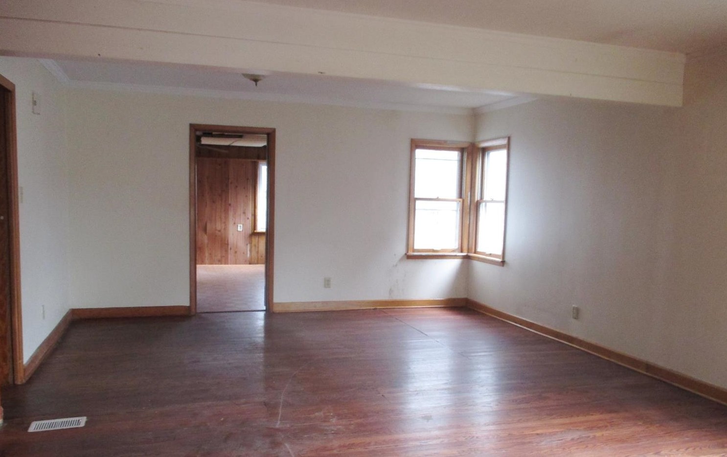 231 Lawndale St, Hammond, IN 46324