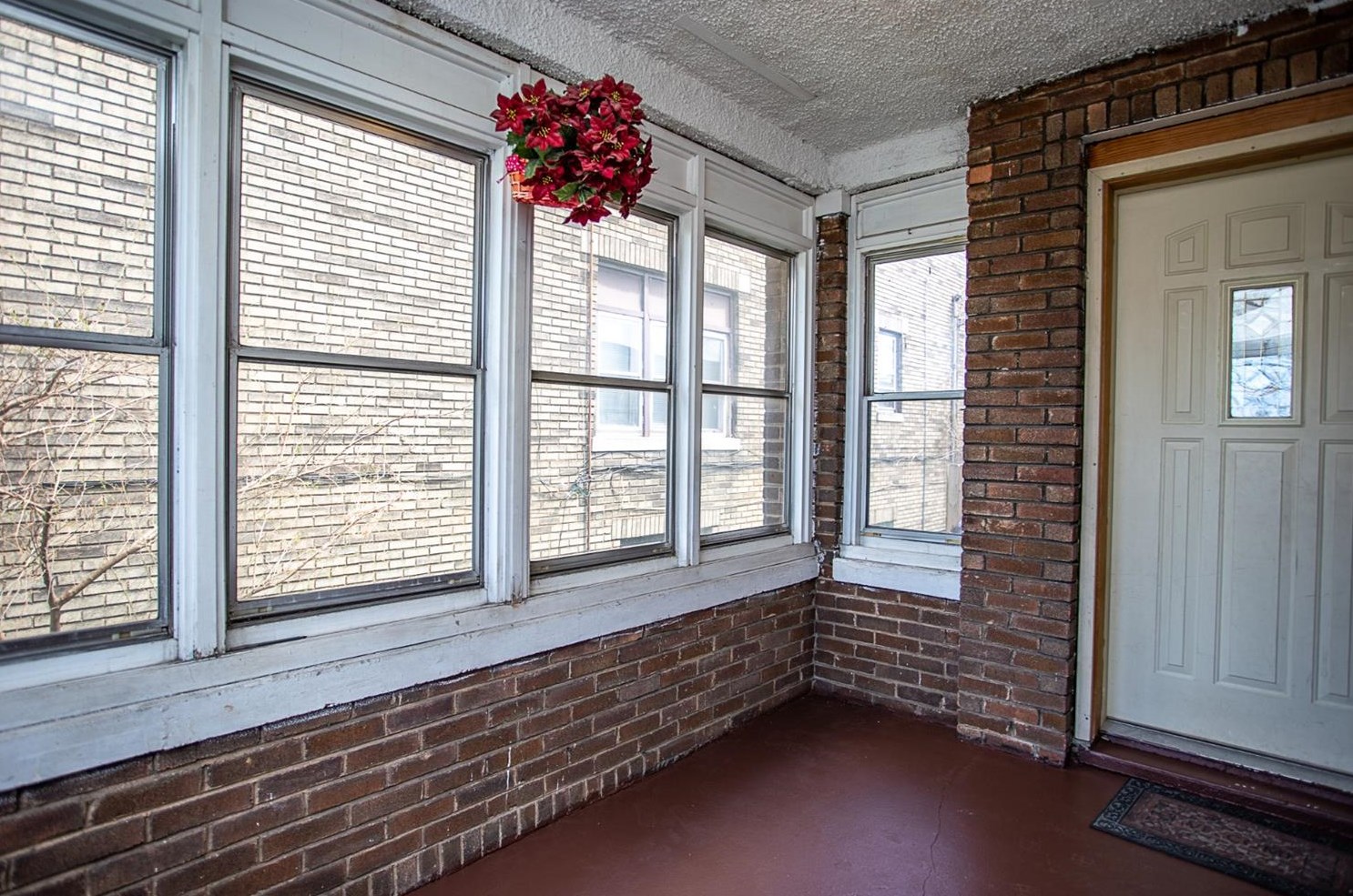 1115 Beacon St, East Chicago, IN 46312-3320