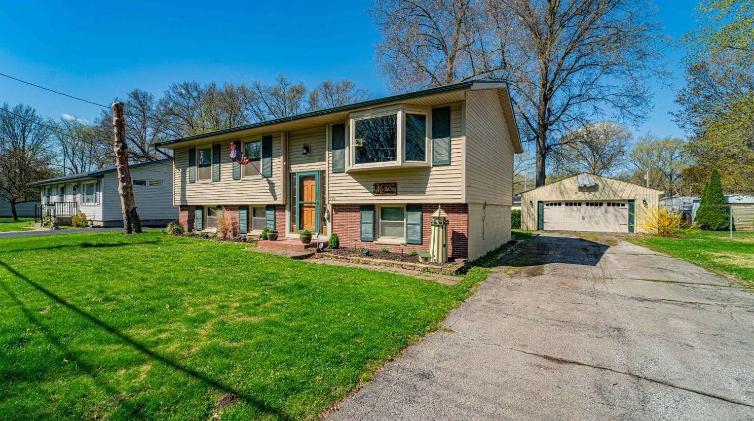 716 14th St, Porter, IN 46304-2880