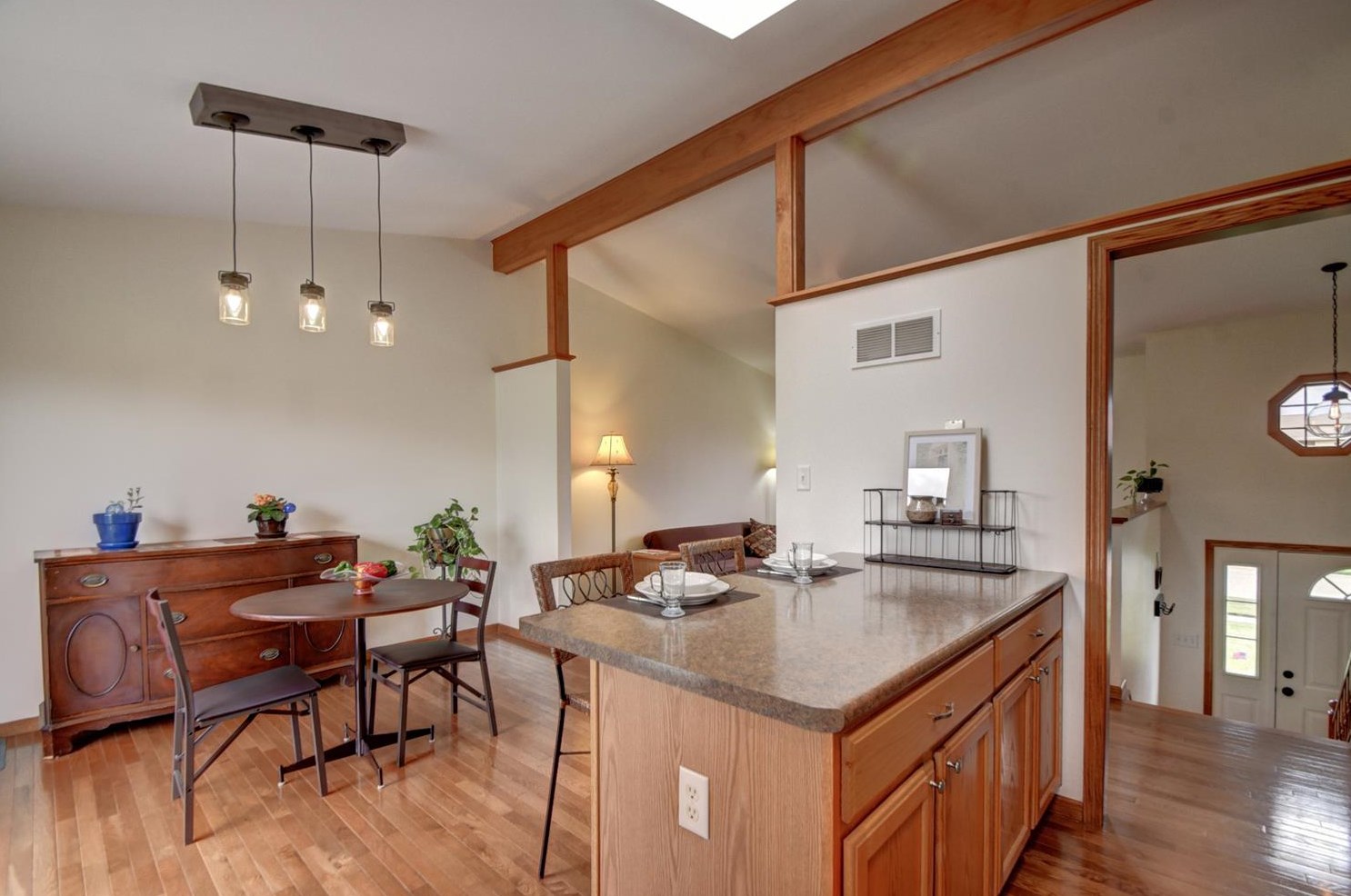 528 Tamarack Trail, Hebron, IN 46341
