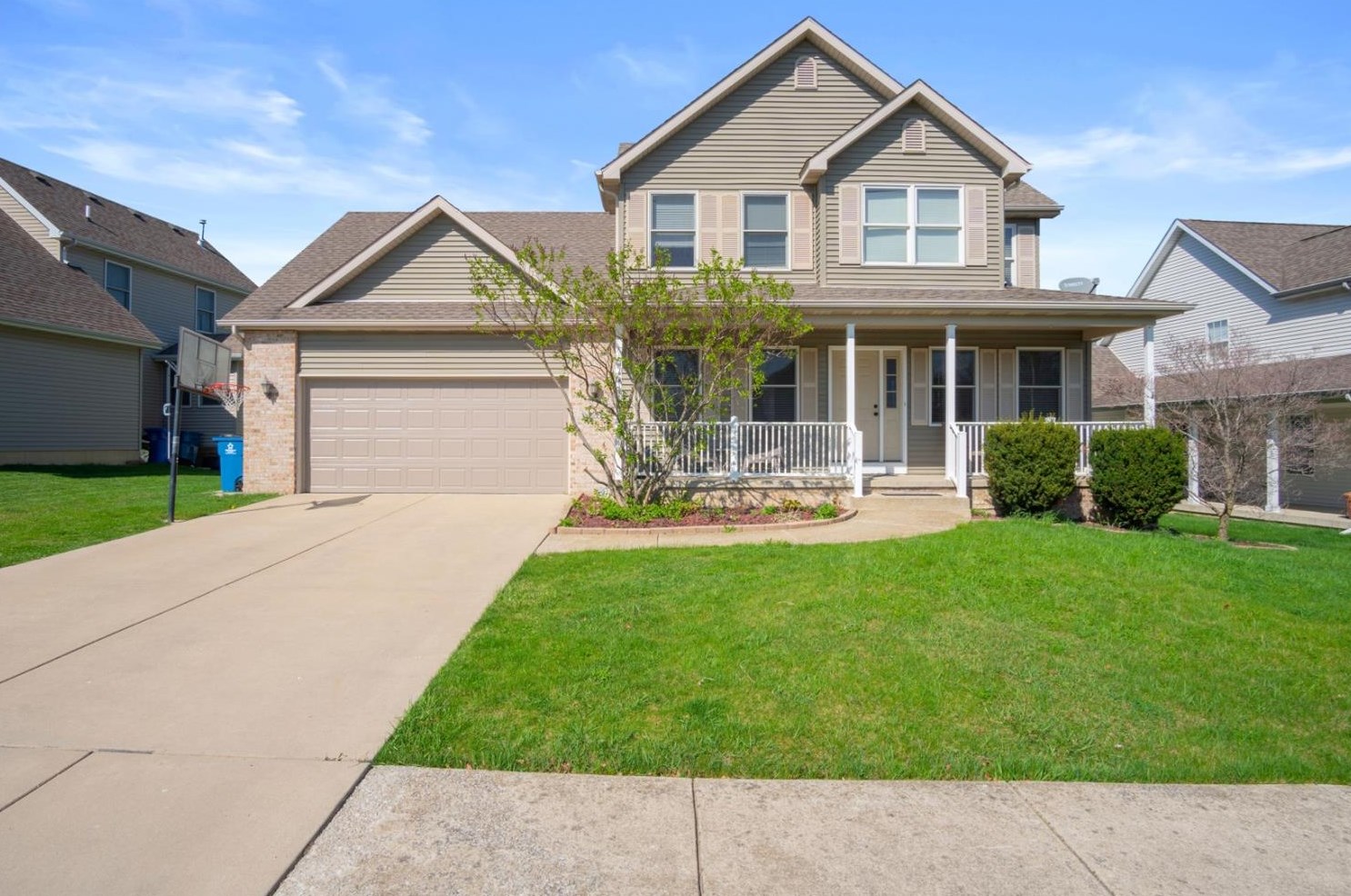 420 Chessington Dr, Crown Point, IN 46307