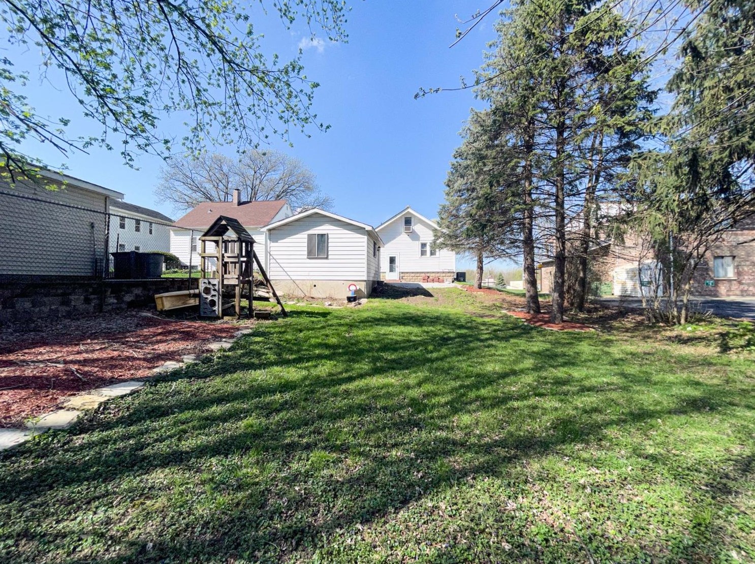 41 Wilhelm St, Schererville IN  46375-2492 exterior