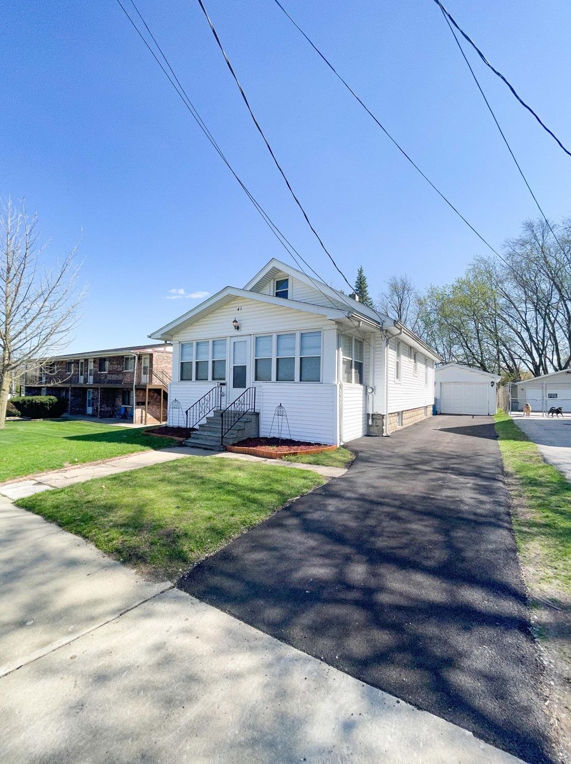 41 Wilhelm St, Schererville IN  46375-2492 exterior