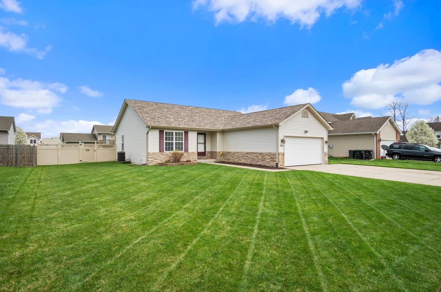 2733 Costello Dr, Portage, IN 46368-2887