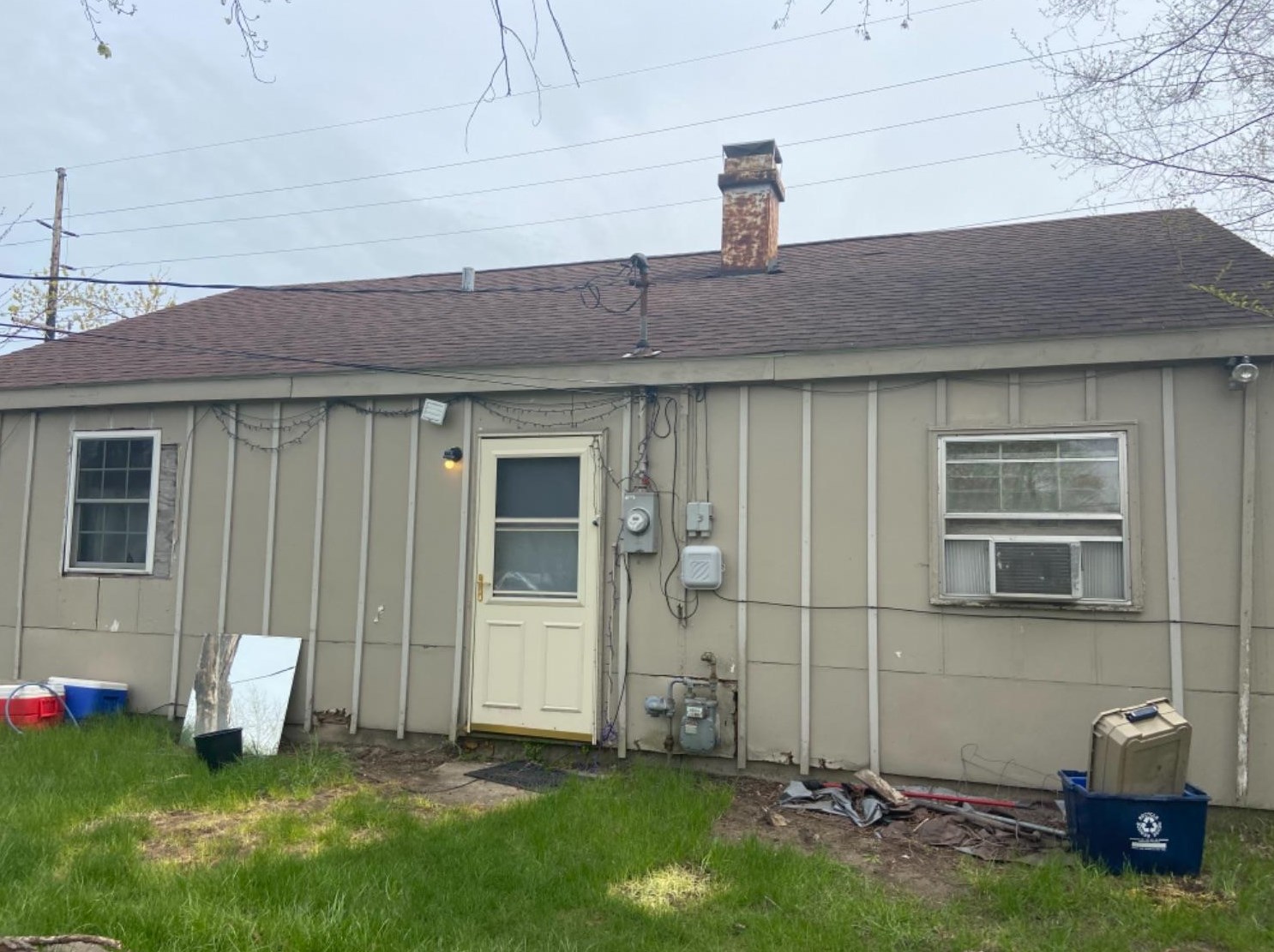 1028 S Lake St, Gary, IN 46403
