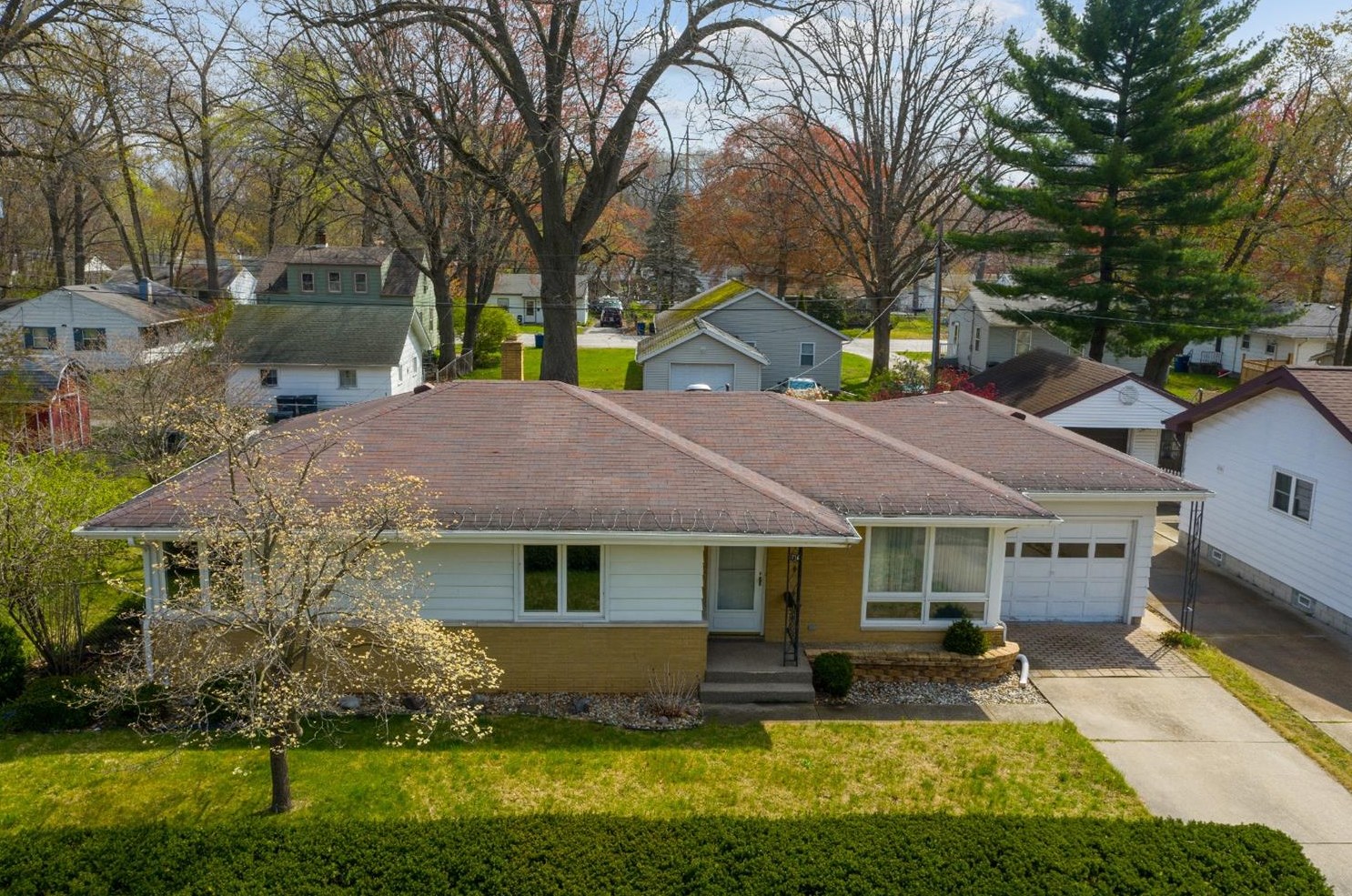 716 Ashland Ave, Michigan City, IN 46360-5608