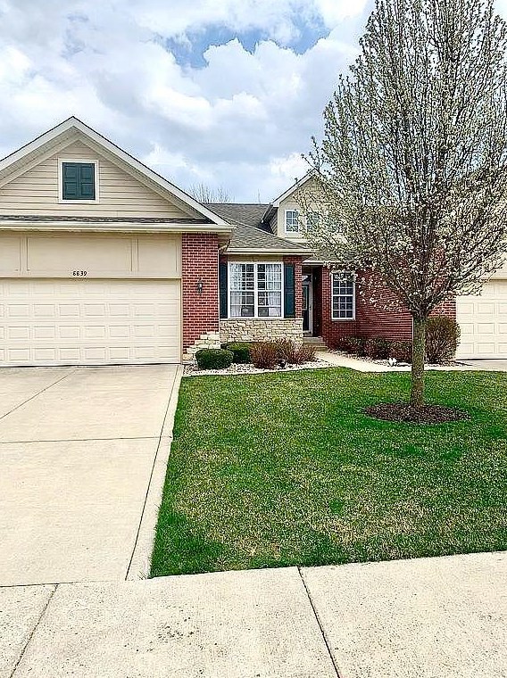 8839 Forest Glen Ct, Dyer, IN 46373