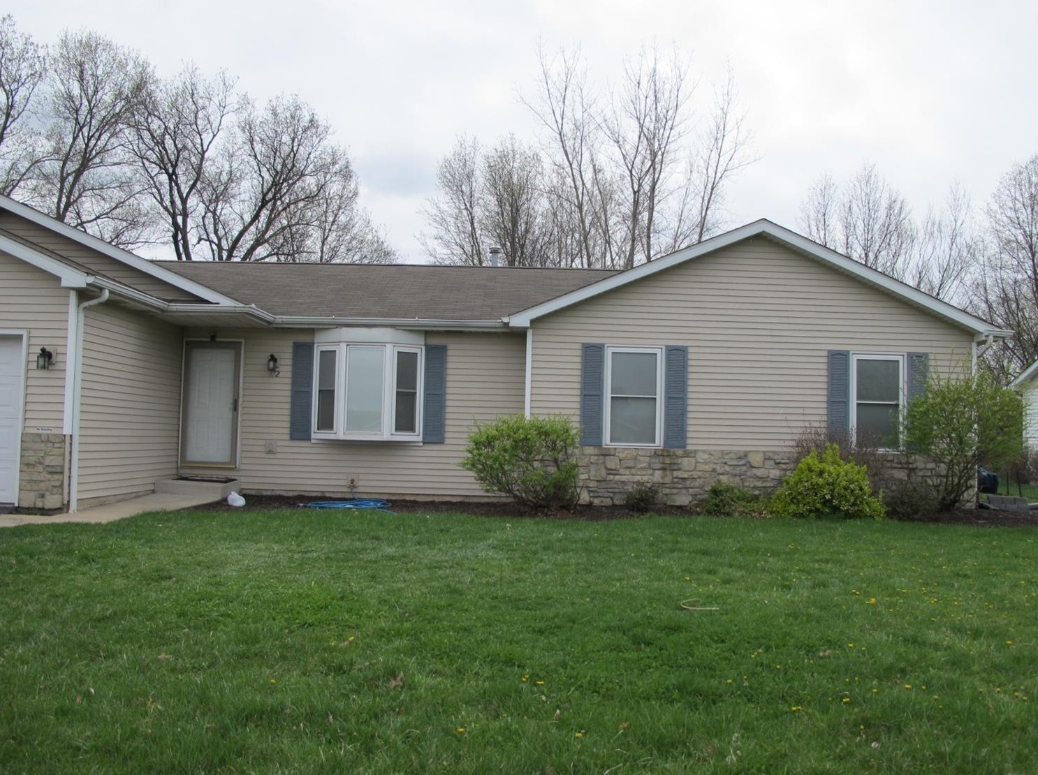 372 Marilyn Rd, Porter, IN 46304-9621