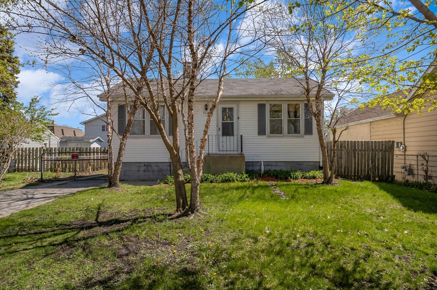 9323 Kennedy Ave, Hammond, IN 46322