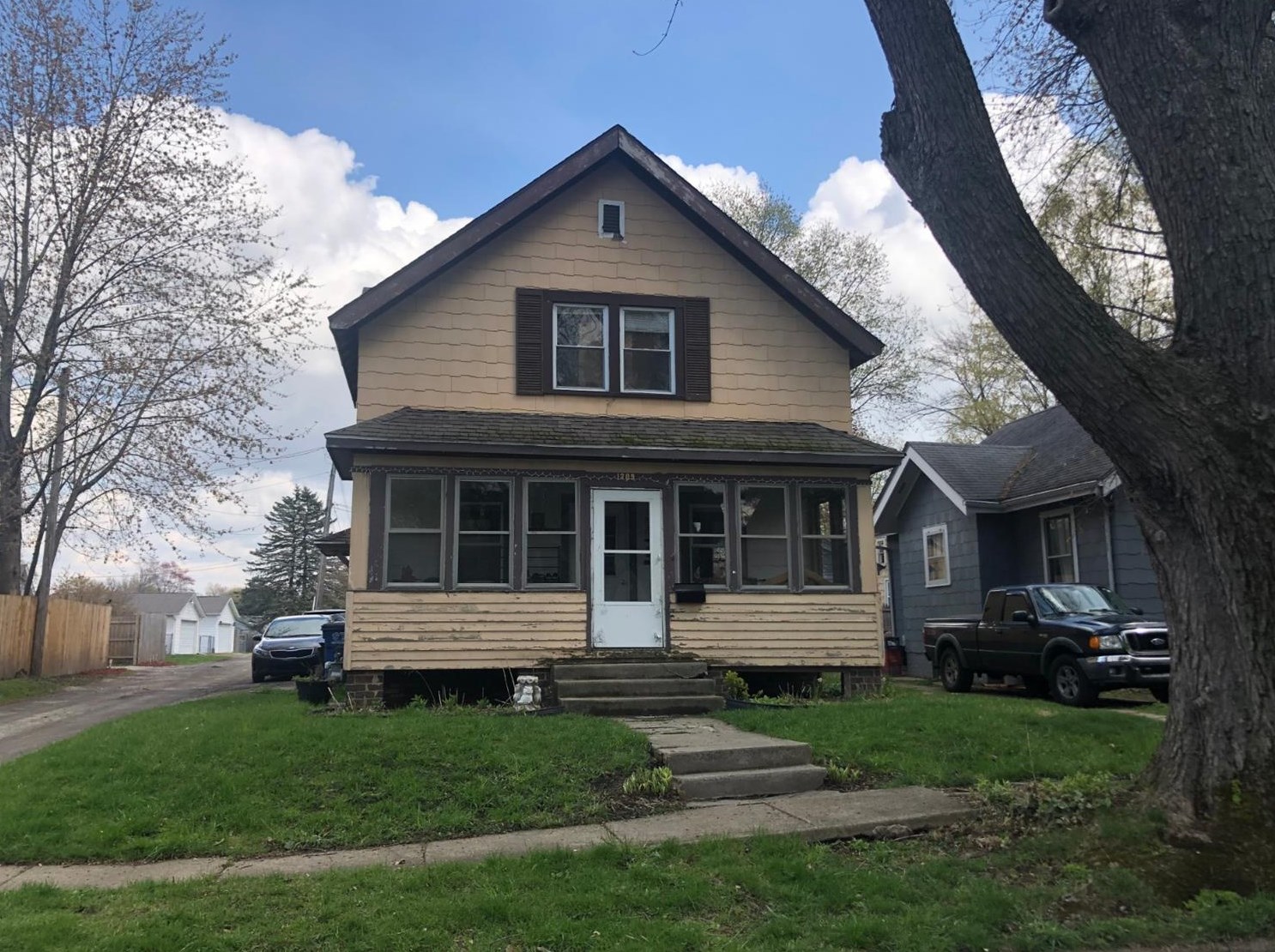 1209 Rumely St, La Porte, IN 46350