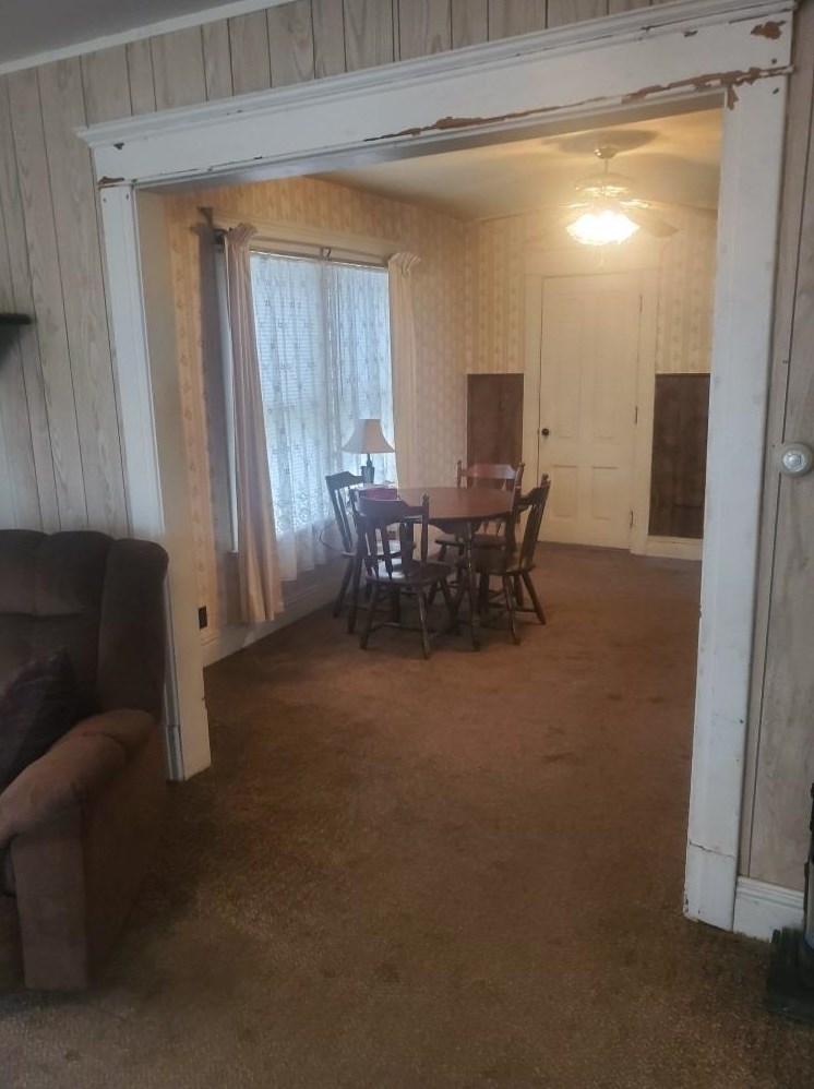 1107 Detroit St, La Porte, IN 46350-3627