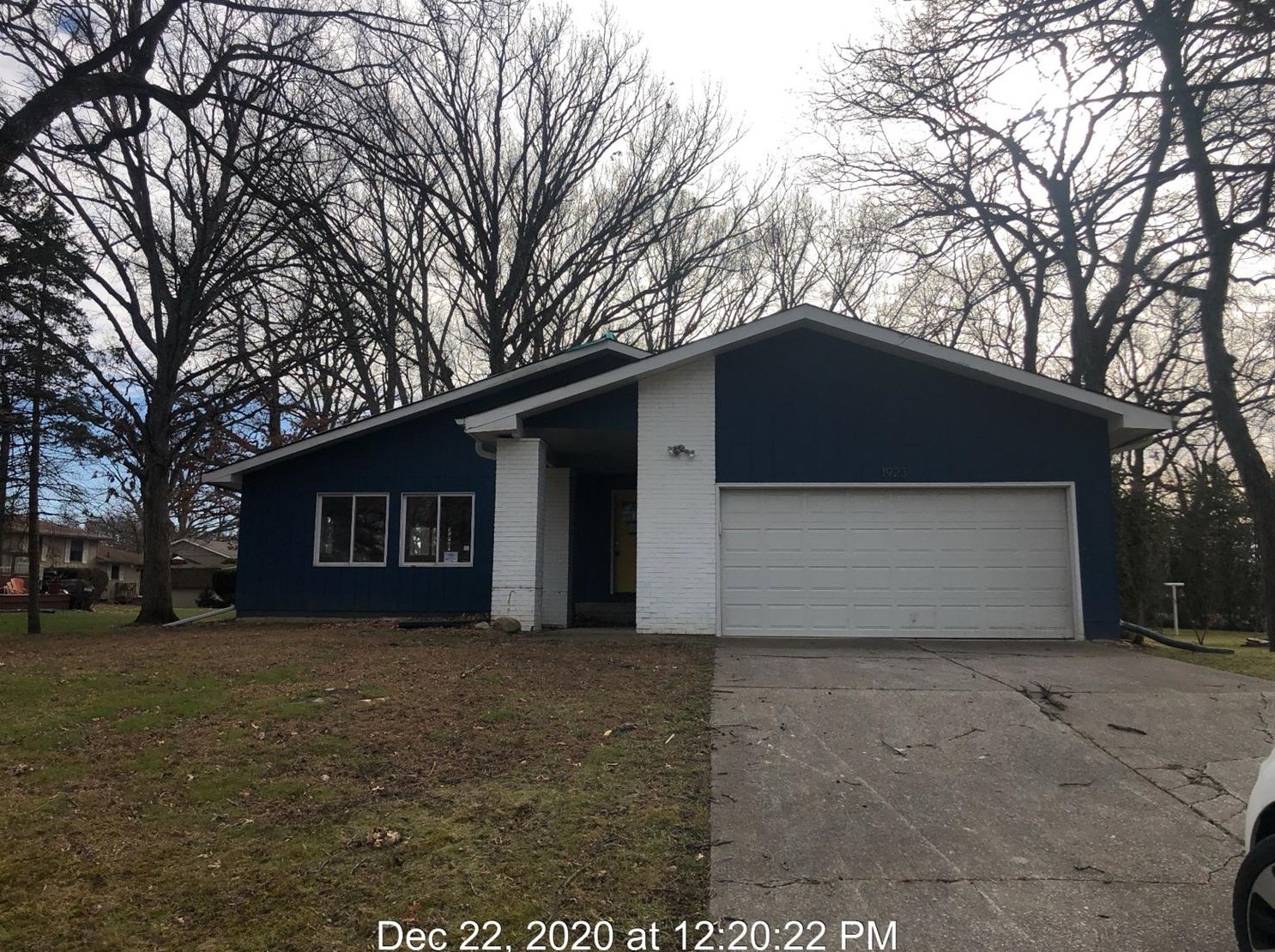 1923 Loganberry Ln, Crown Point, IN 46307
