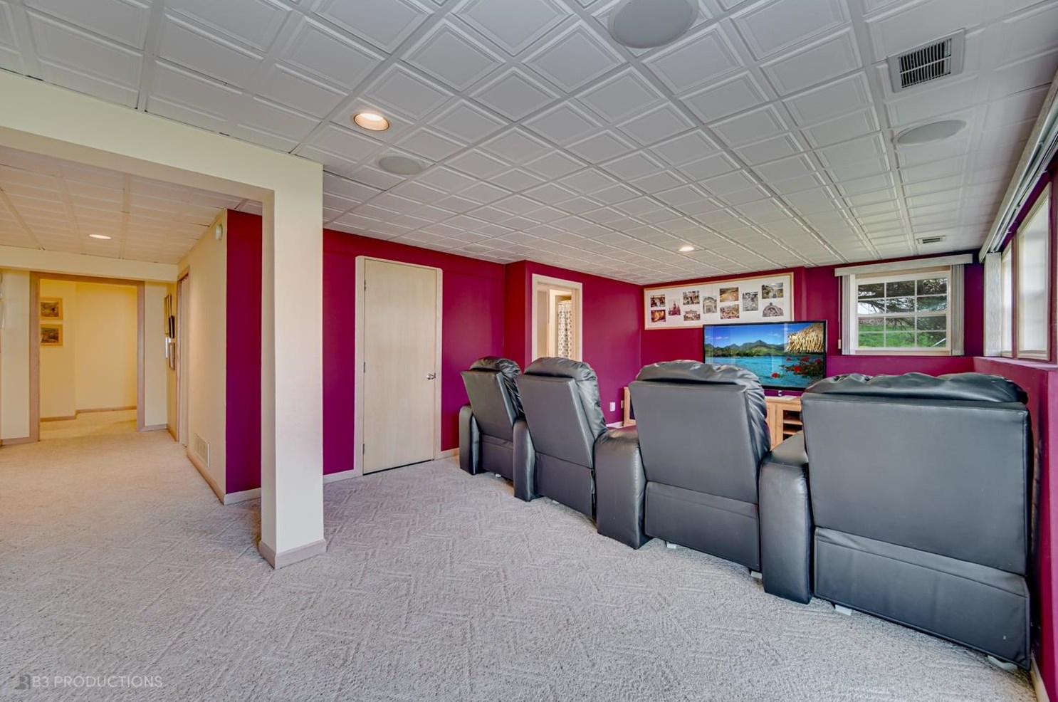 555 Lantern Walk, Valpo IN  46385-2980 exterior