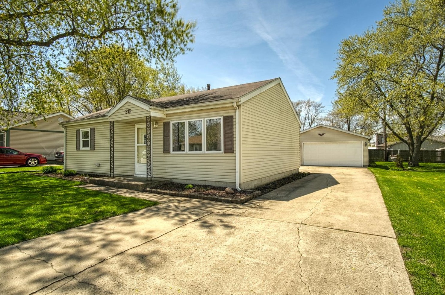 315 N Park St, Crown Point, IN 46307