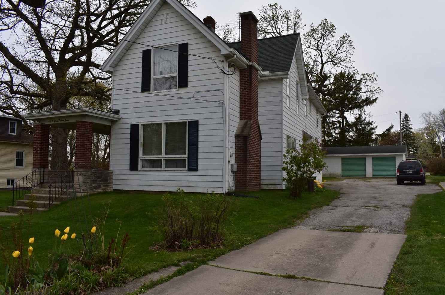 427 W North St, Crown Point, IN 46307