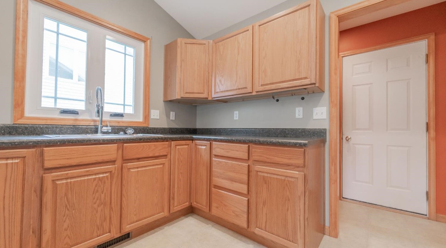 1282 Port Cove Dr, Porter IN  46304-9583 exterior