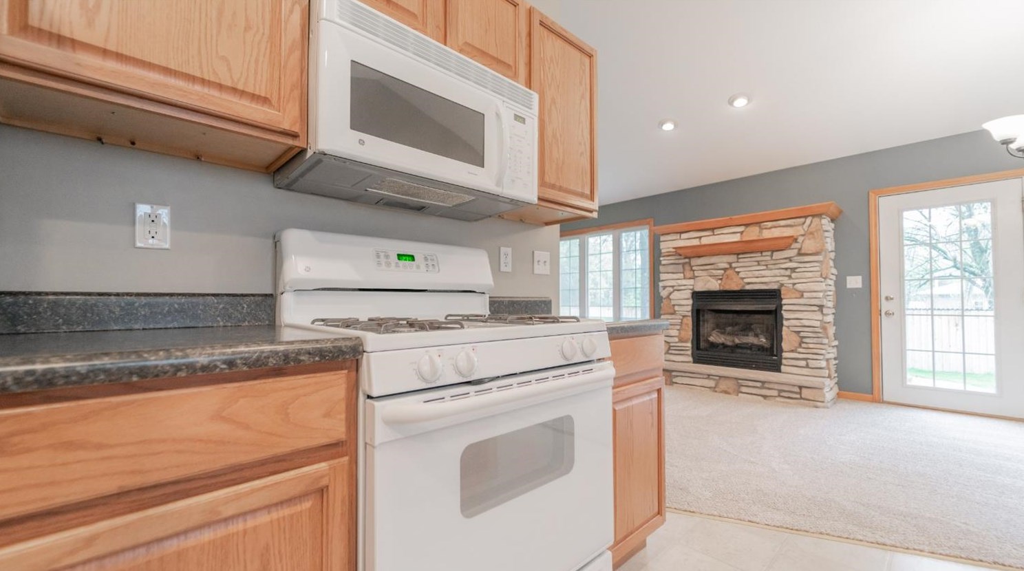 1282 Port Cove Dr, Porter IN  46304-9583 exterior