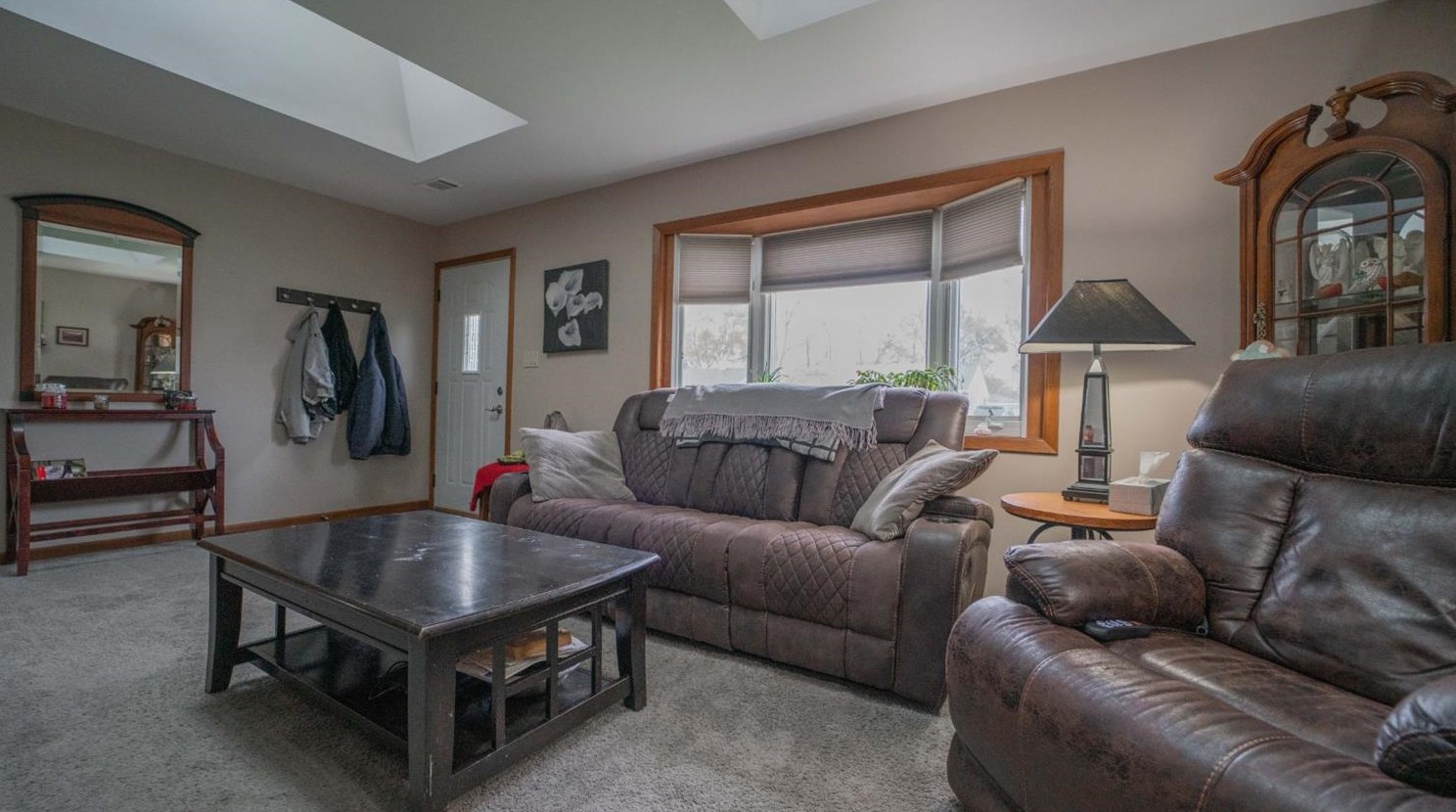 8126 Robertson Pl, Hammond, IN 46322