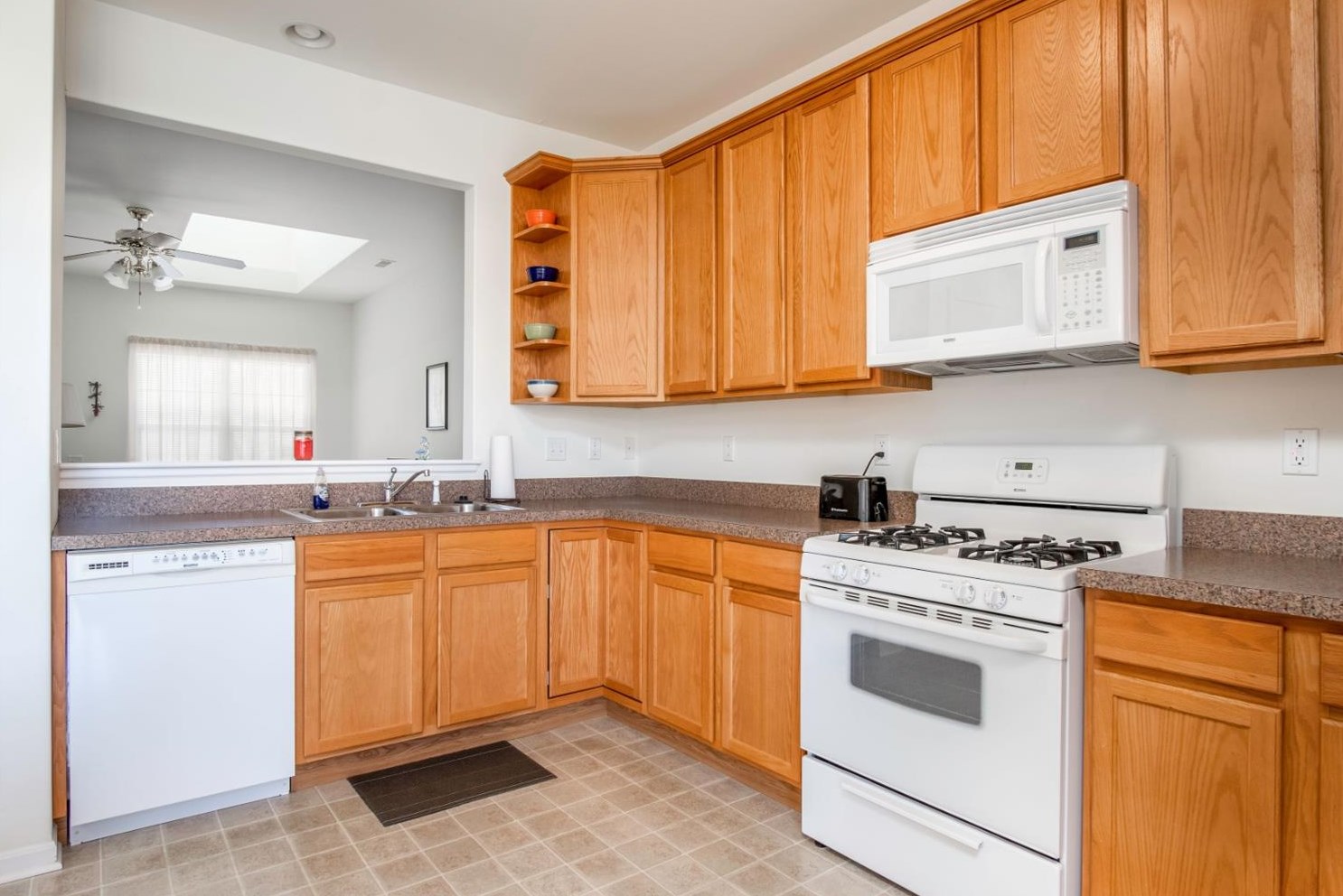 440 Cochran Dr, Crown Point, IN 46307