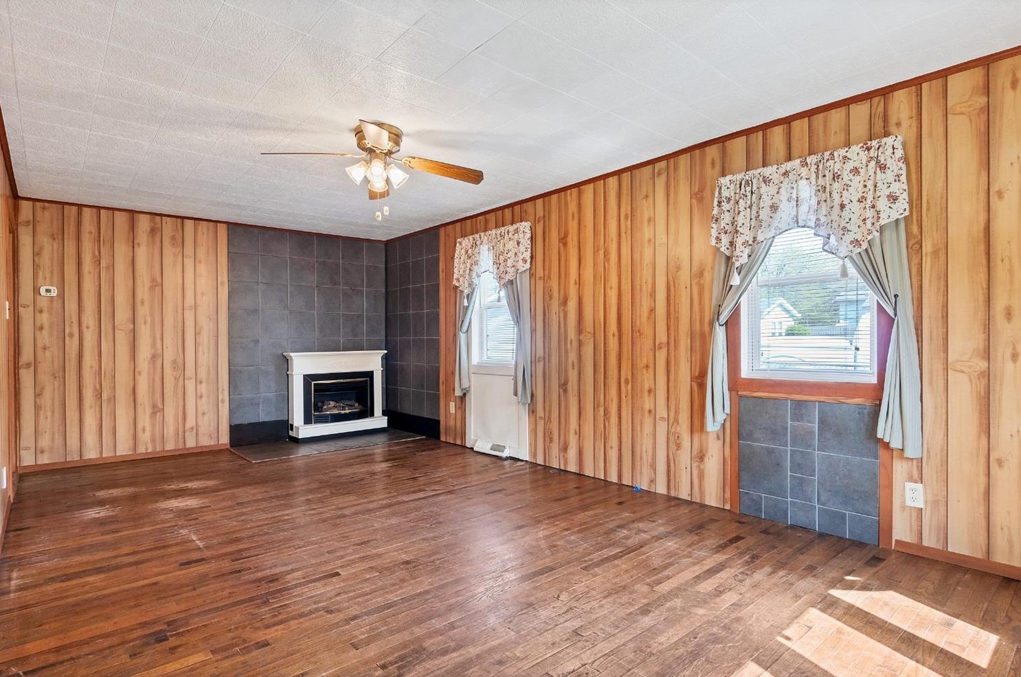 3540 Revere Ct, Gary, IN 46405