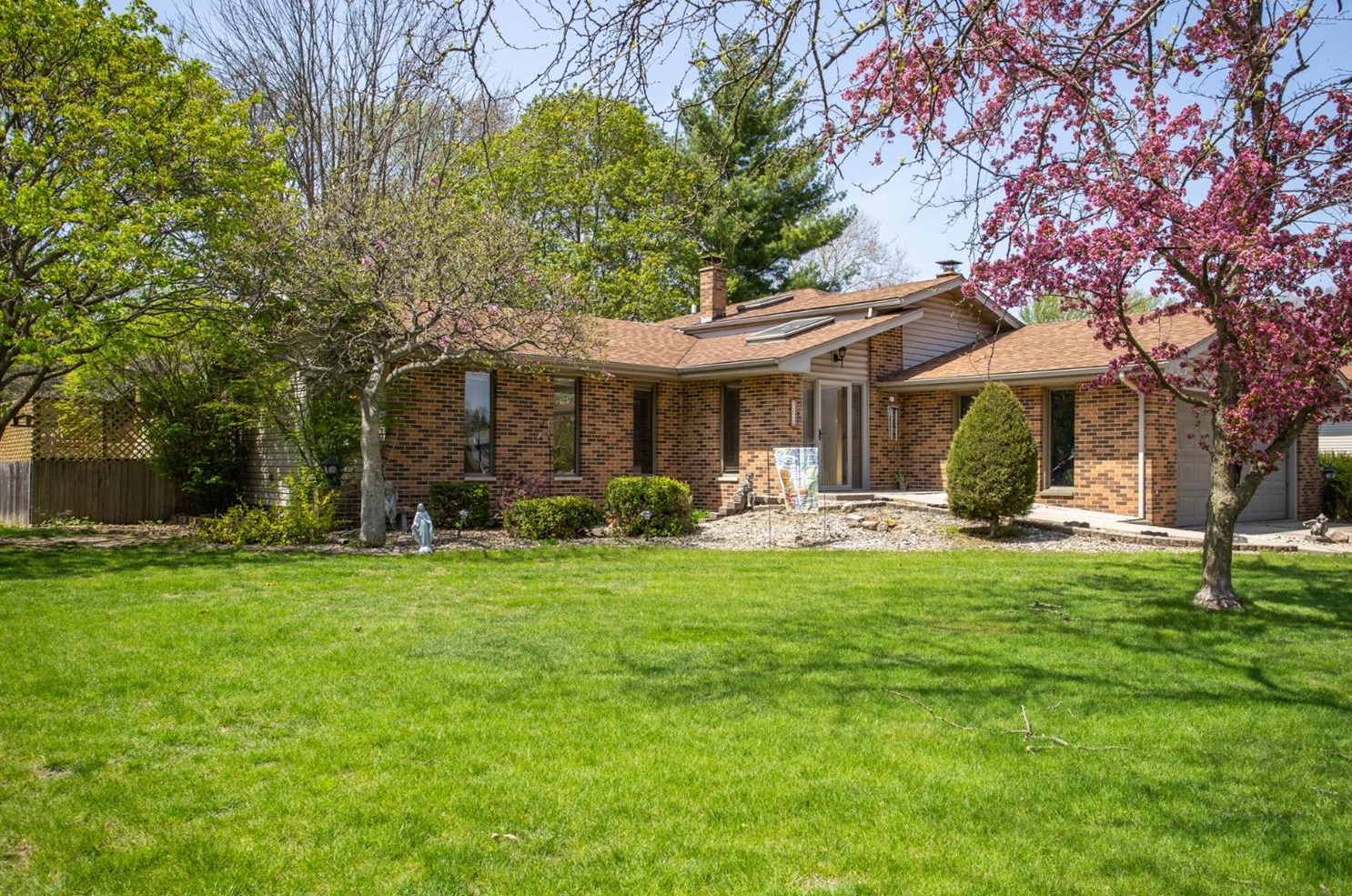 9426 Olcott Ave, Dyer, IN 46373