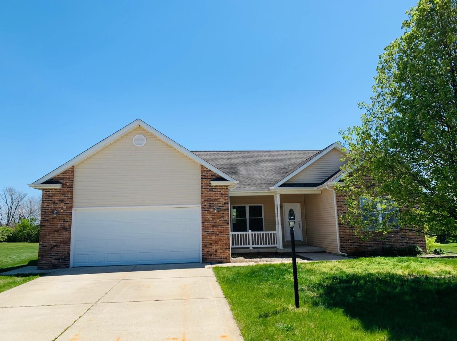 1734 Elderberry Cir, Demotte, IN 46310