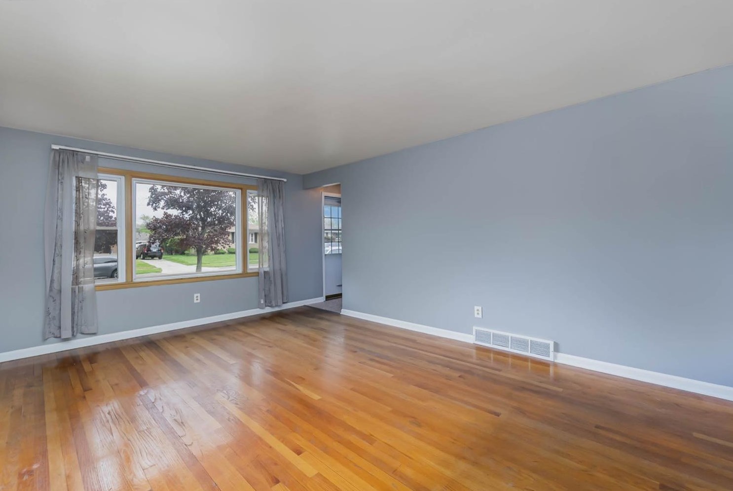 6710 New Hampshire Ave, Hammond, IN 46323