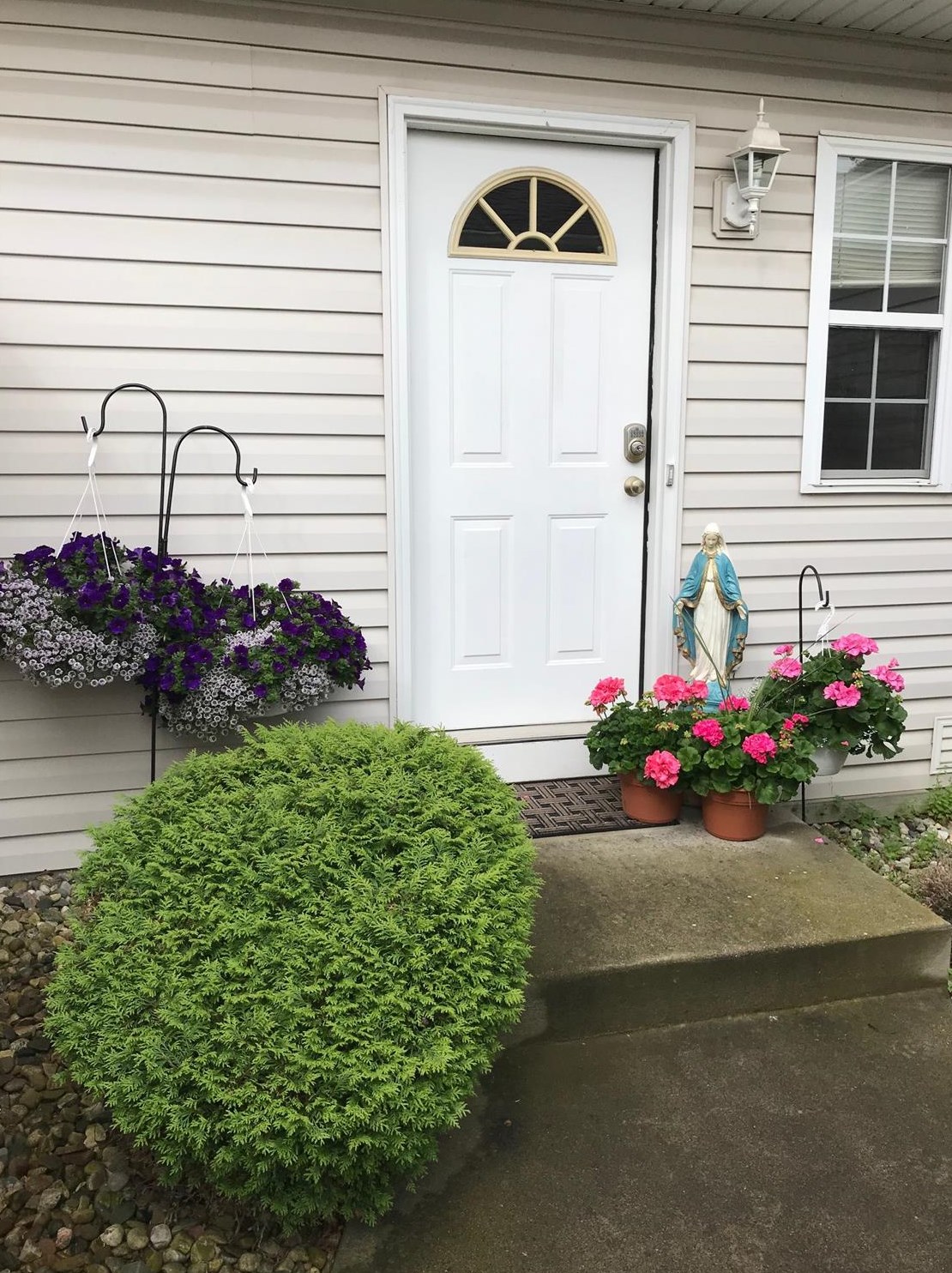 152 Mallard Pointe Dr, Valpo, IN 46385