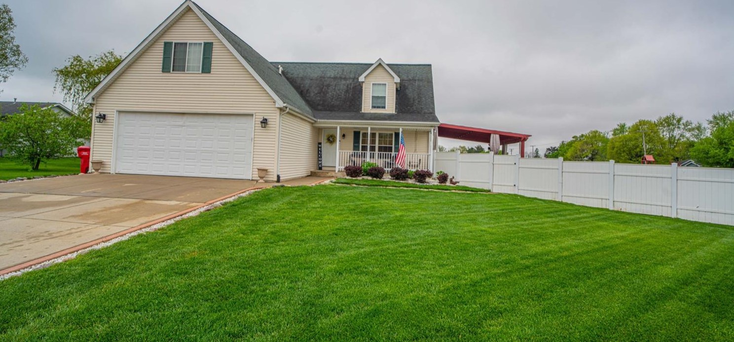 13610 Kristy St, Cedar Lake, IN 46303