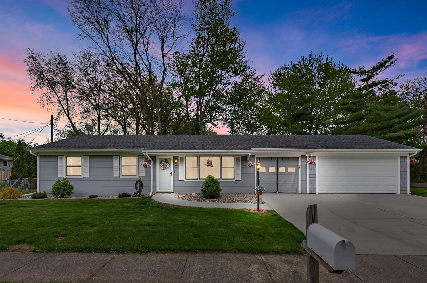 1208 Ohio St, Valpo, IN 46383
