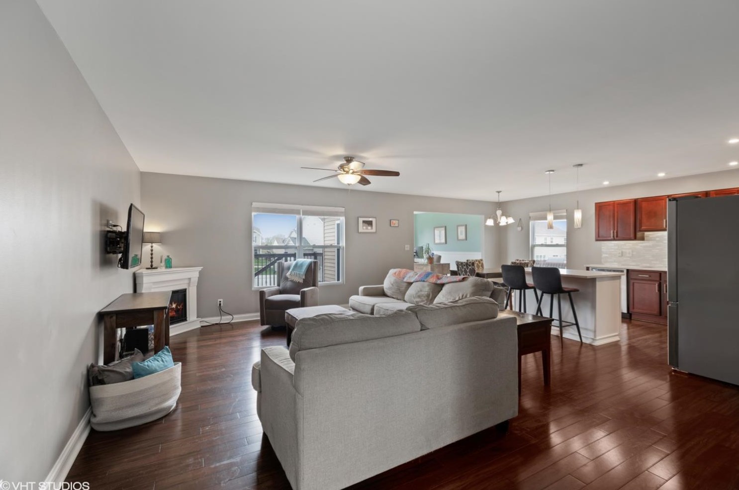 10646 Golden Grove Ave, Dyer, IN 46311