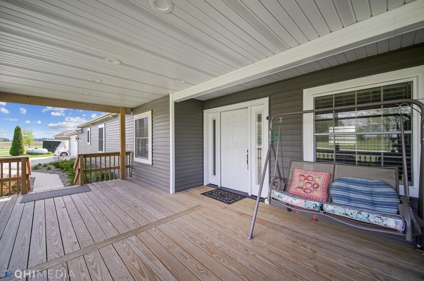 9048 N 600 E, Demotte, IN 46310