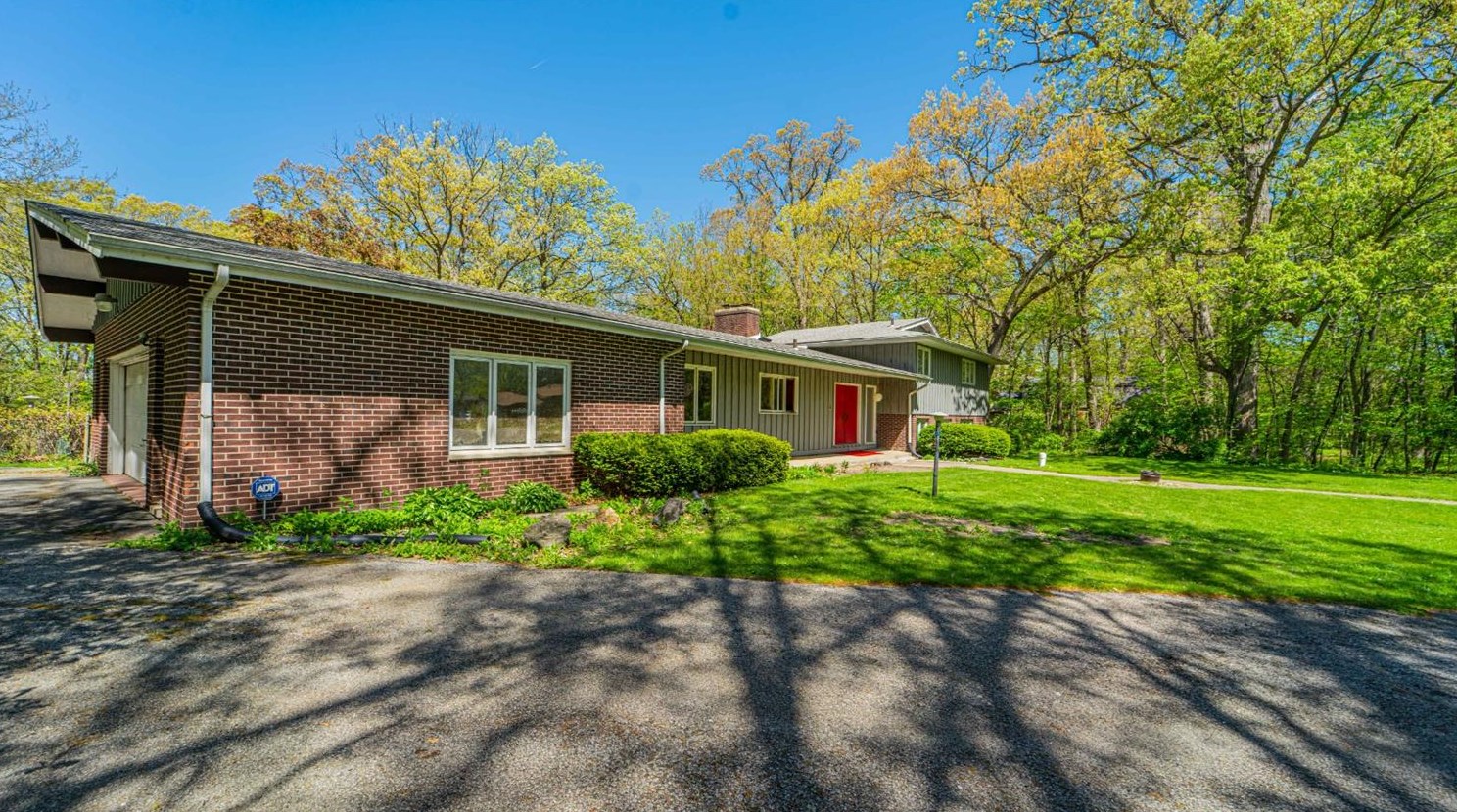 3820 W 90th Ct, Gary, IN 46410