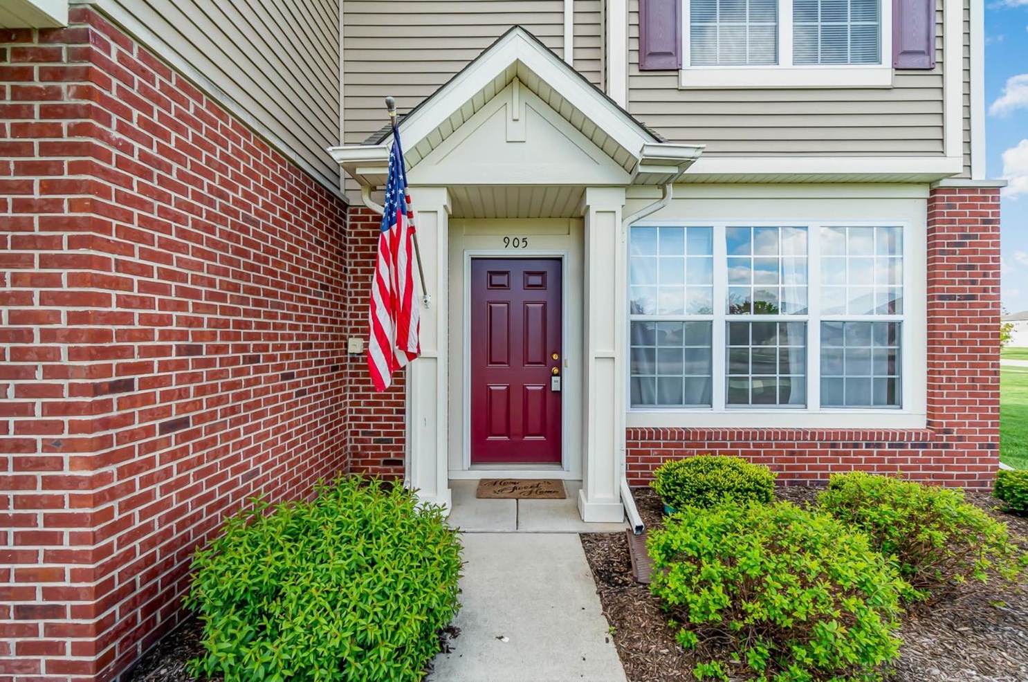 905 E 114th Pl, Crown Point, IN 46307