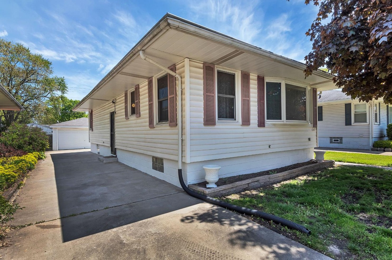 6549 Parrish Ave, Hammond, IN 46323