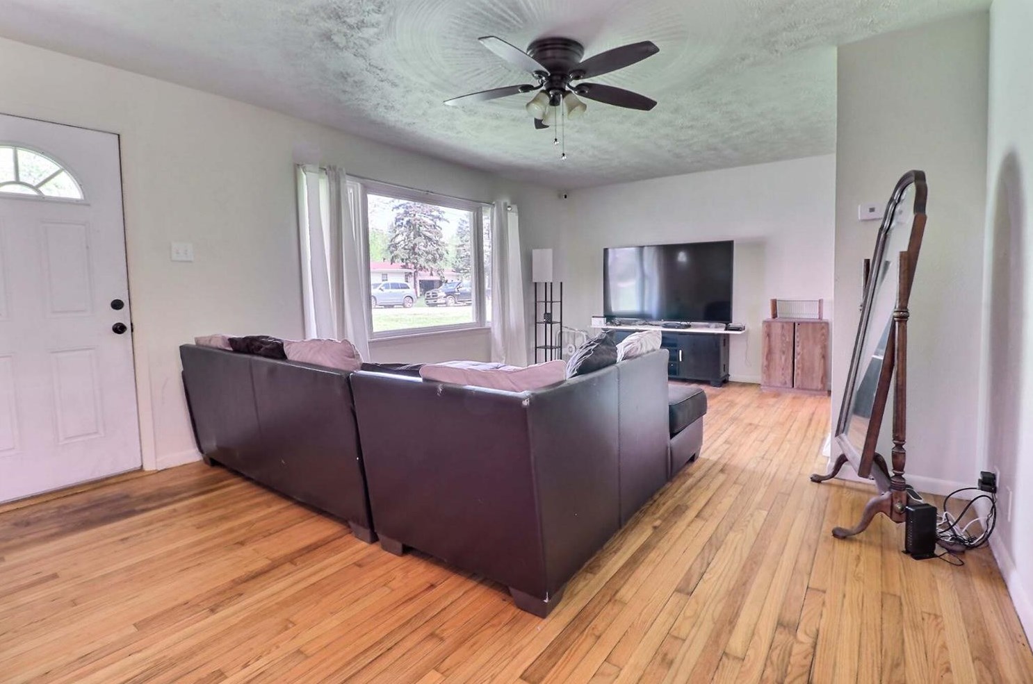 1759 W 53rd Ave, Gary, IN 46410