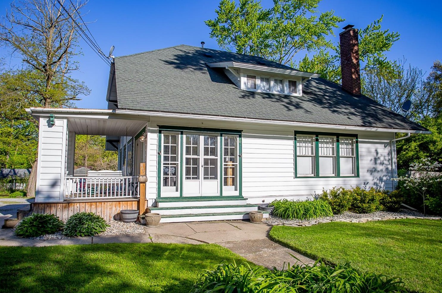 445 S Court St, Crown Point, IN 46307