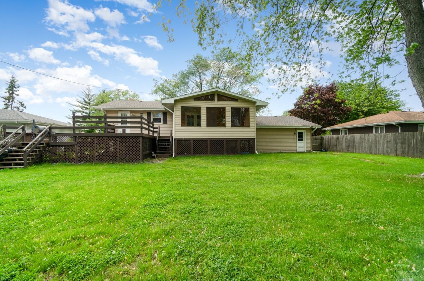 2709 Airport Rd, Portage, IN 46368-3109