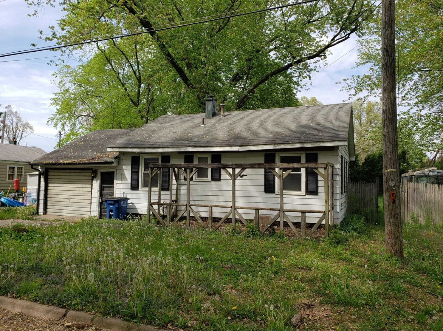 708 Kingsporte Ave, La Porte, IN 46350