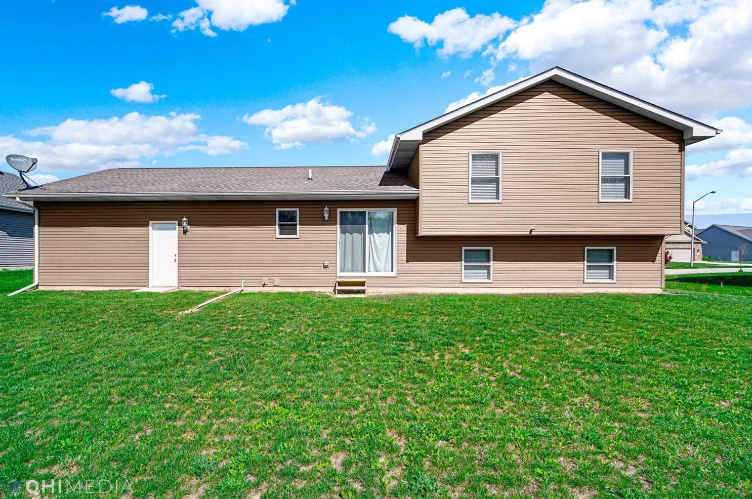 7424 Clark Rd, Gary, IN 46410