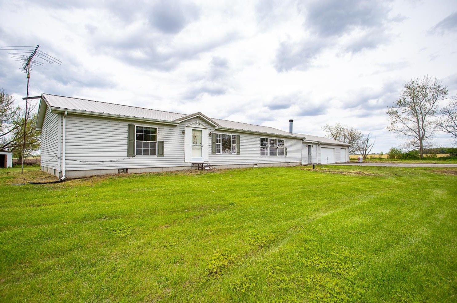 2118 W 200 S, Denham, IN 46996