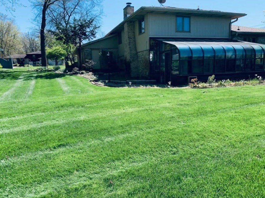 5247 Laxita Dr, La Porte, IN 46350-8596