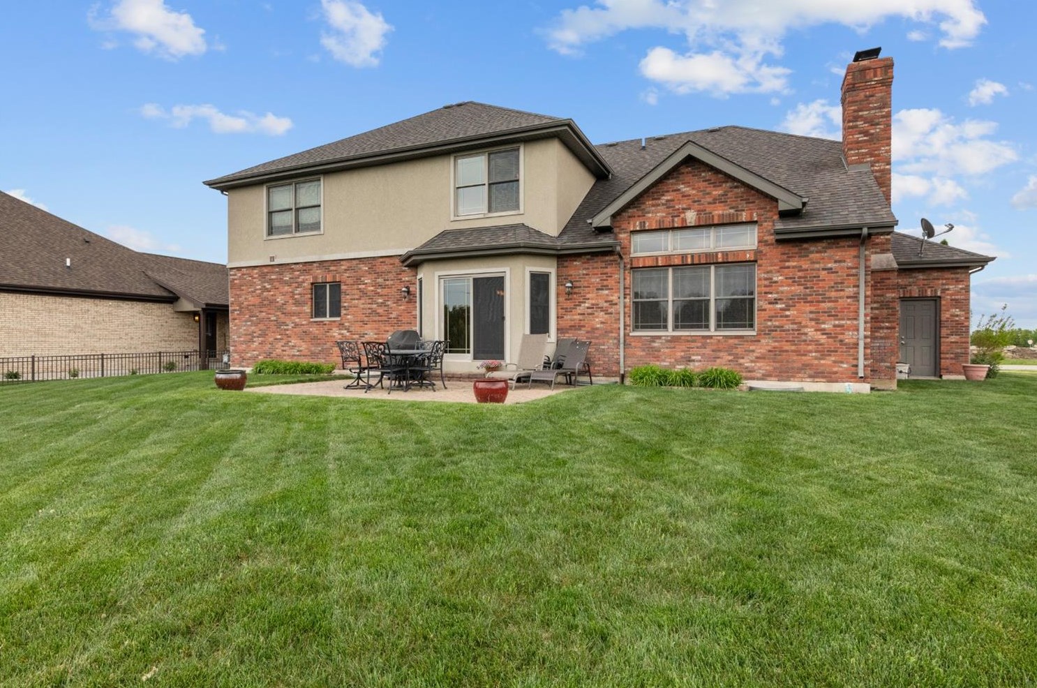10380 Golden Arch Ave, Dyer, IN 46373
