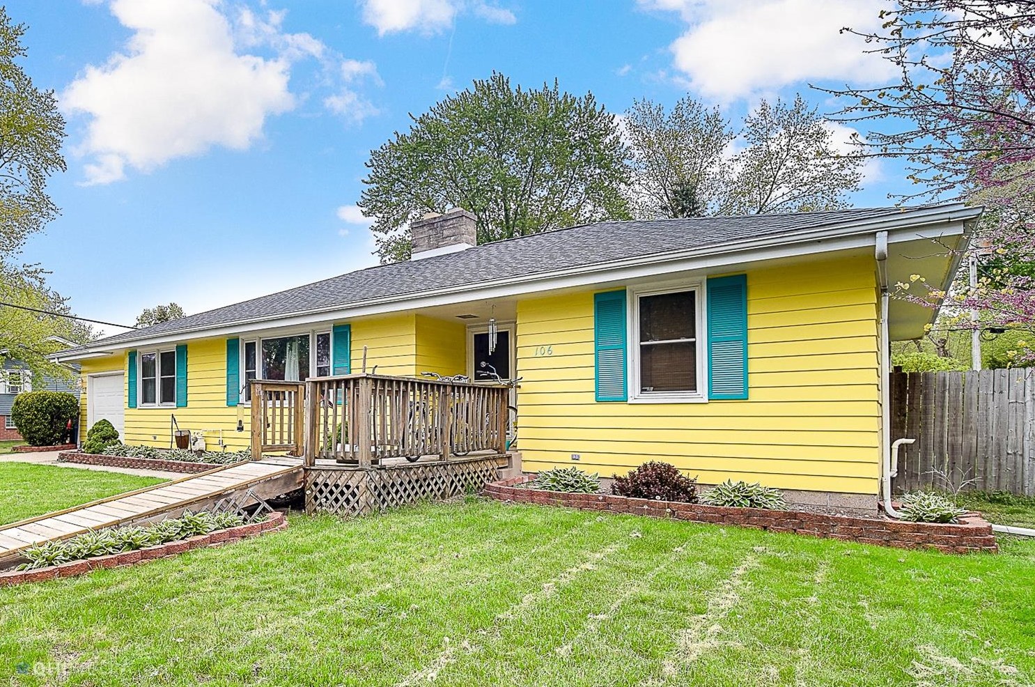 106 Belmont Ct, Michigan City, IN 46360