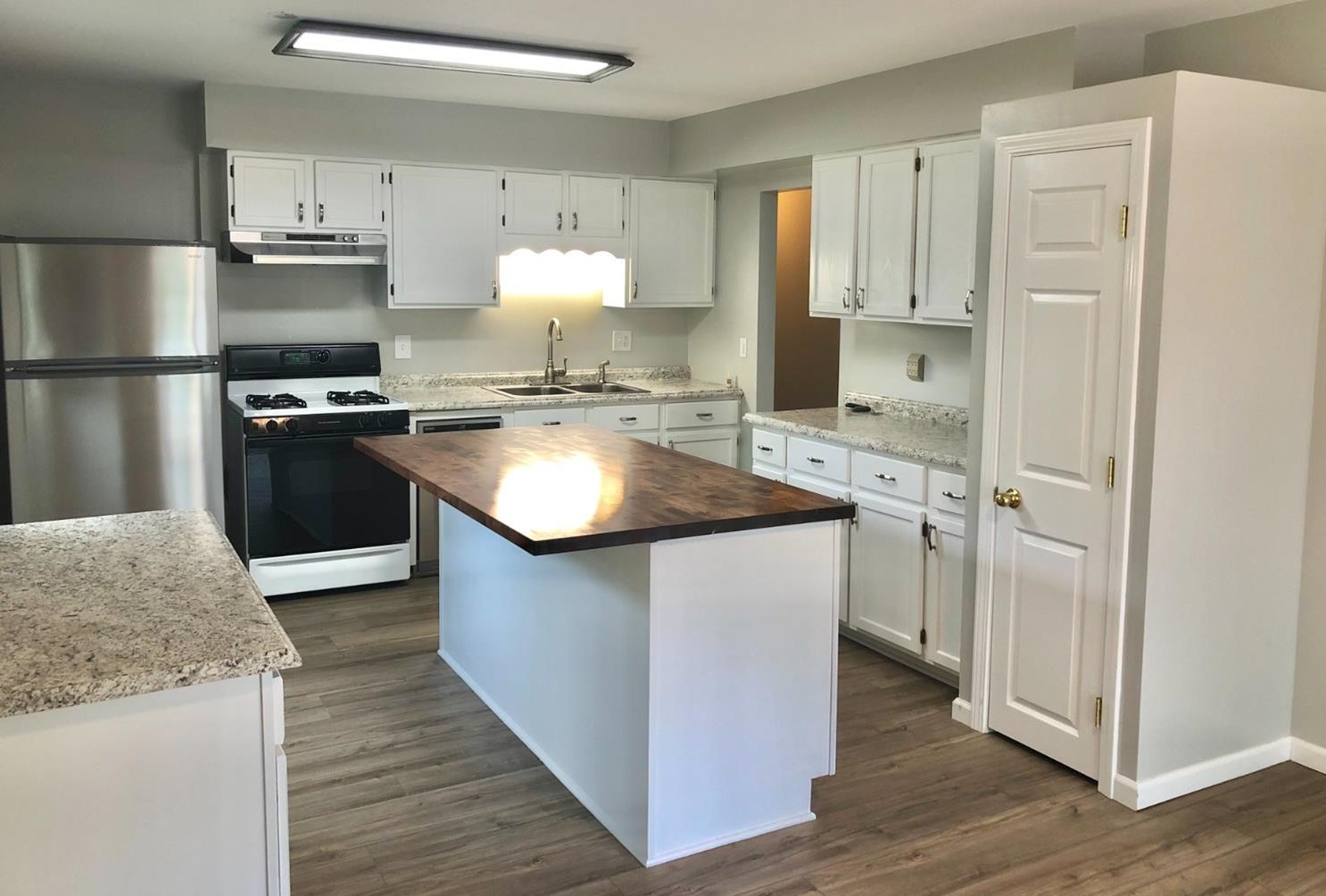 1431 Madison Ave, Dyer, IN 46311