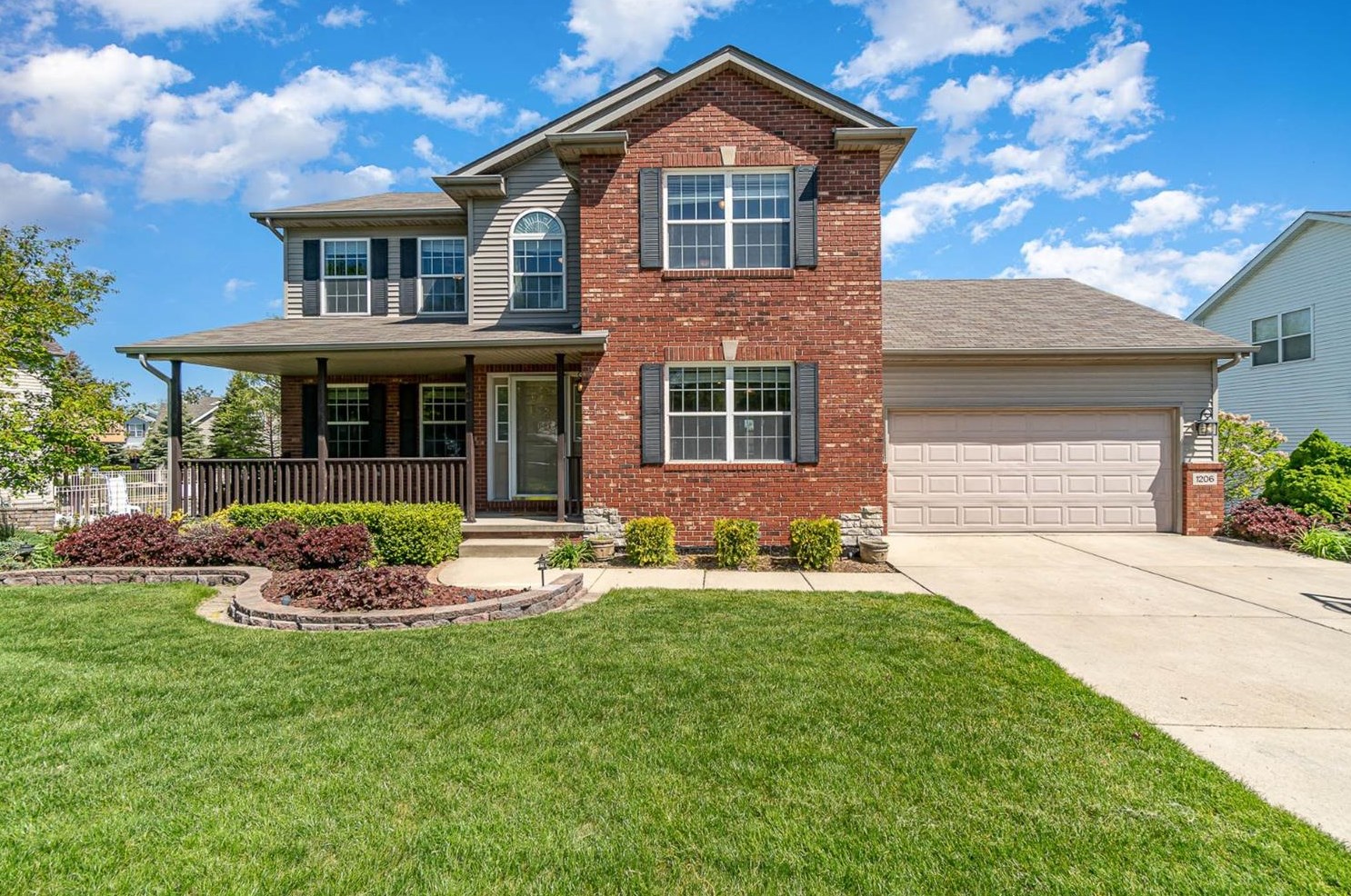 1206 Oriskany Dr, Schererville, IN 46375-3099