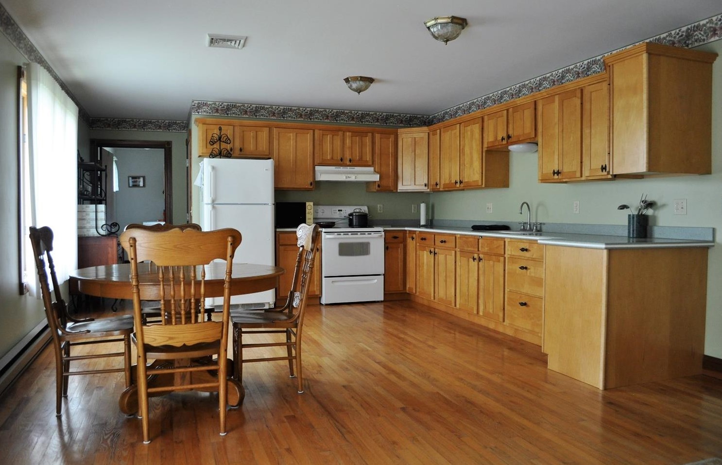 509 E Woodlawn Dr, Denham, IN 46996