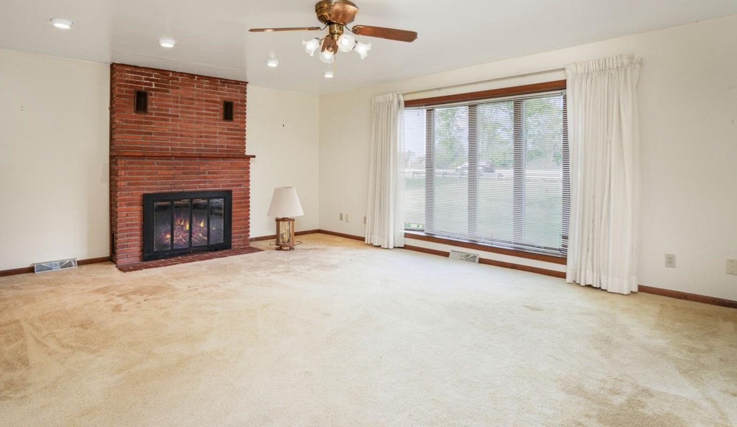 2111 E State Road 231, Crown Point, IN 46307