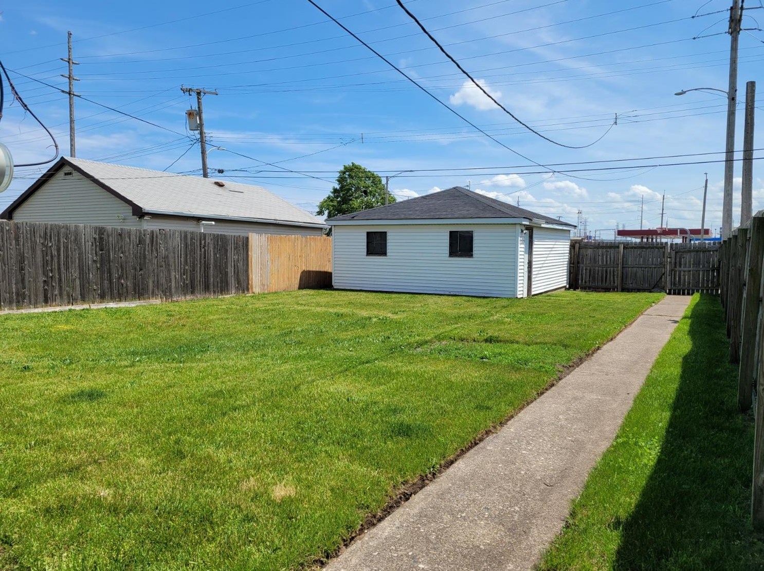 5633 Baring Ave, East Chicago IN  46312-3903 exterior