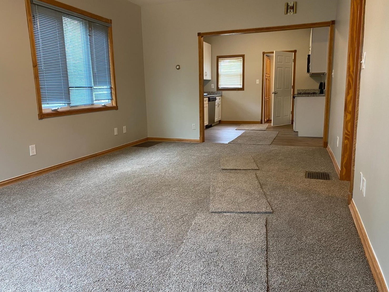 430 N Colorado St, Hobart, IN 46342